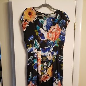 H&M Dress w/Modern Floral Pattern